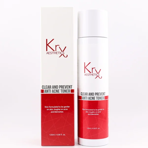 ...beschreibt Das Bild zeigt ein Hautpflegeprodukt der Marke Krx Aesthetics. Links ist die Produktverpackung (eine weiße Box mit rotem unteren Bereich), rechts daneben steht die passende Flasche. Beide tragen die Aufschrift: „CLEAR AND PREVENT ANTI ACNE TONER“. Darunter steht in kleinerer Schrift: „Now formulated to be gentler on skin, tougher on acne and blemishes.“ Das Produkt enthält 120 ml (4,06 fl. oz.). Die Gestaltung ist in Weiß und Rot gehalten und wirkt klinisch-rein sowie modern.