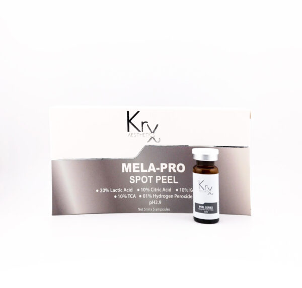 Das Bild zeigt ein Produkt der Marke KrX AESTHETICS mit dem Namen MELA-PRO SPOT PEEL. Auf der linken Seite ist eine silber-graue Verpackung zu sehen, in der Mitte steht deutlich der Produktname. Darunter sind die aktiven Inhaltsstoffe aufgelistet: • 20 % Milchsäure (Lactic Acid) • 10 % Zitronensäure (Citric Acid) • 10 % Kojisäure (Kojic Acid) • 10 % TCA (Trichloressigsäure) • 0,1 % Wasserstoffperoxid (Hydrogen Peroxide) • pH-Wert: 2.9 Rechts neben der Verpackung steht eine kleine braune Ampulle mit weißem Etikett und silberner Kappe. Die Beschriftung bestätigt den Produktnamen: MELA-PRO SPOT PEEL – 5 ml. Dieses Produkt ist Teil der professionellen Peel Series und wird in einer Verpackung mit 5 Ampullen à 5 ml geliefert.