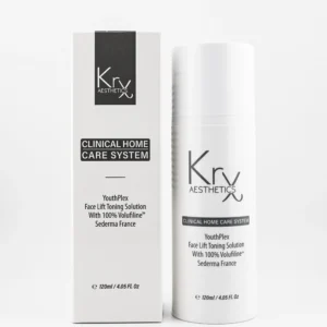 Das Bild zeigt das Produkt YouthPlex Face Lift Toning Solution von Krx Aesthetics aus der Serie Clinical Home Care System. Links ist die weiße Verpackung mit schwarzem Logo und klarer Aufschrift zu sehen, rechts daneben steht die passende Flasche im zylindrischen Design. Das Produkt enthält 100 % Volufiline™ von Sederma France und ist in einer Größe von 120 ml (4.05 fl. oz.) erhältlich. Das Design ist schlicht, modern und vermittelt einen hochwertigen, klinischen Eindruck.